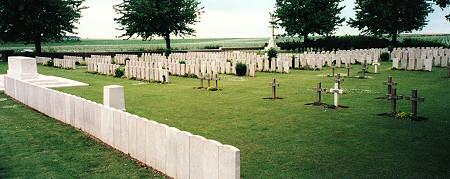 Nine Elms Military Cemetery, Thelus.